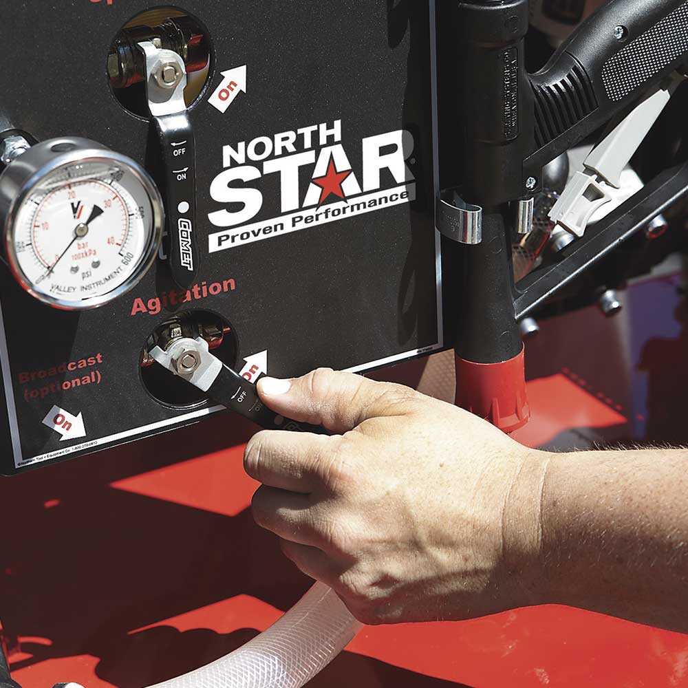 ゅぁϻɑϻ NorthStar® Skid Sprayer 55-Gallon Capacity, 180cc Engine, 5